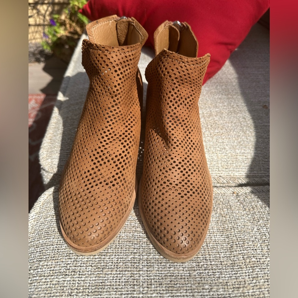 Leather booties